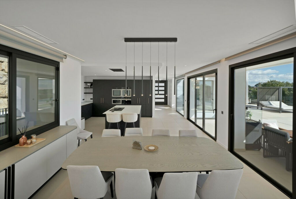 Detached Villa Benahavís Málaga - image 13