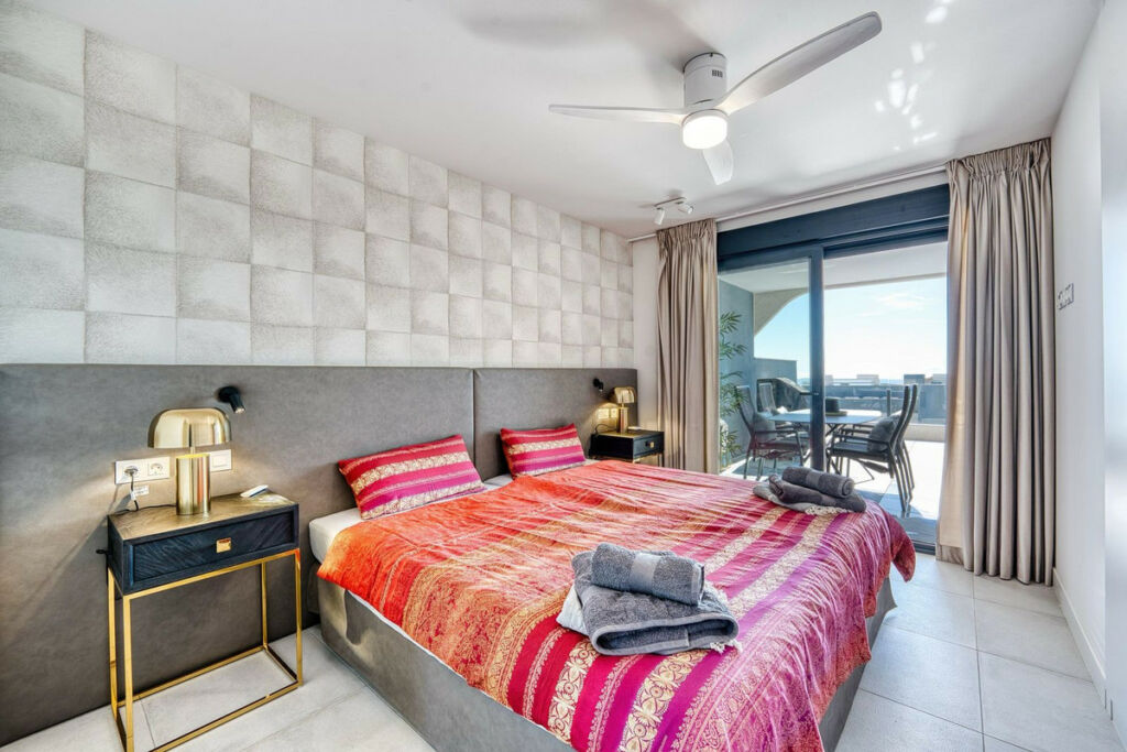 Penthouse Duplex Selwo Málaga - image 13