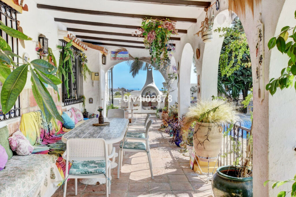 Detached Villa Benalmadena Pueblo Málaga - image 13