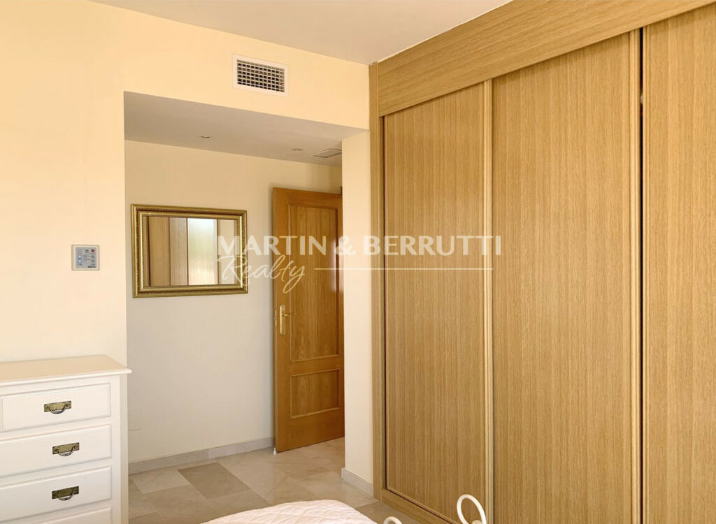 Penthouse Duplex Selwo Málaga - image 13