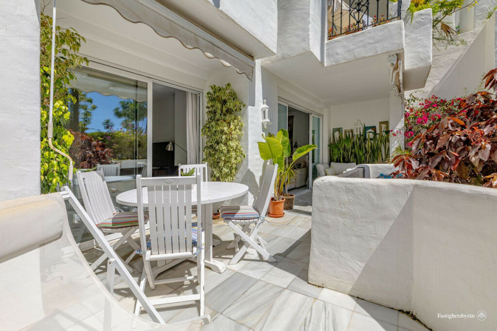 Ground Floor Apartment Estepona Málaga - image 12