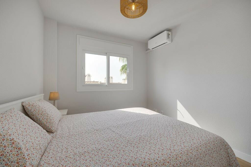 Middle Floor Apartment Campoamor Alicante - image 13