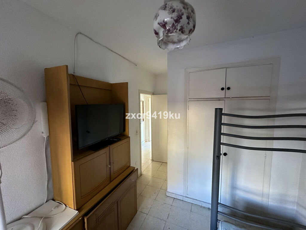 Middle Floor Apartment Fuengirola Málaga - image 14