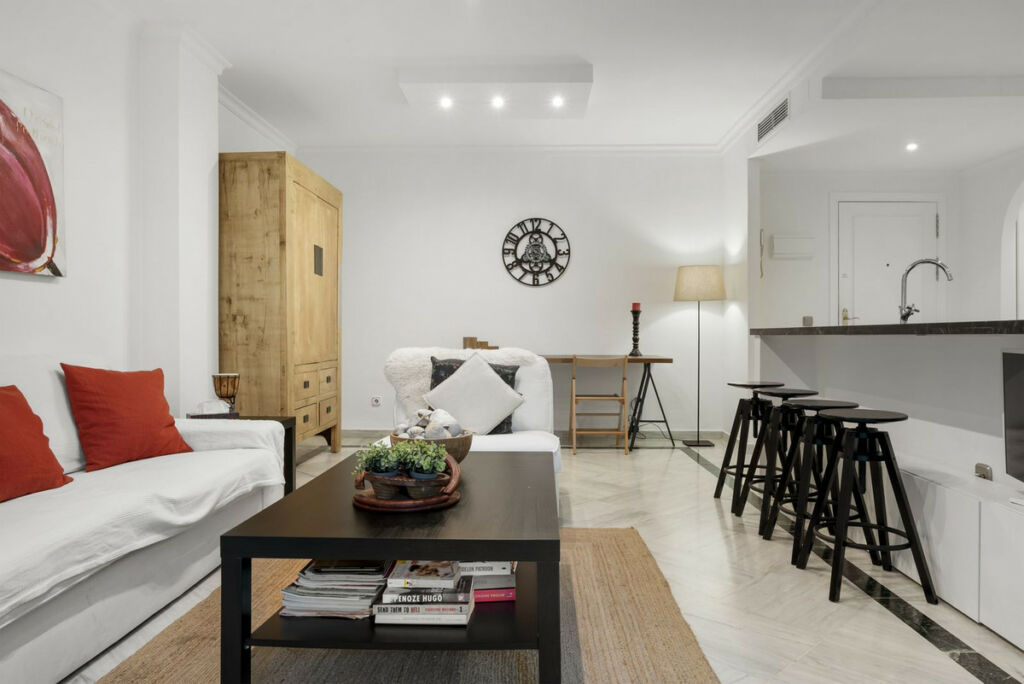 Ground Floor Apartment Nagüeles Málaga - image 13