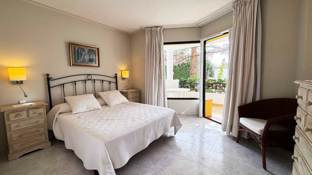 Duplex Las Chapas Málaga - image 14