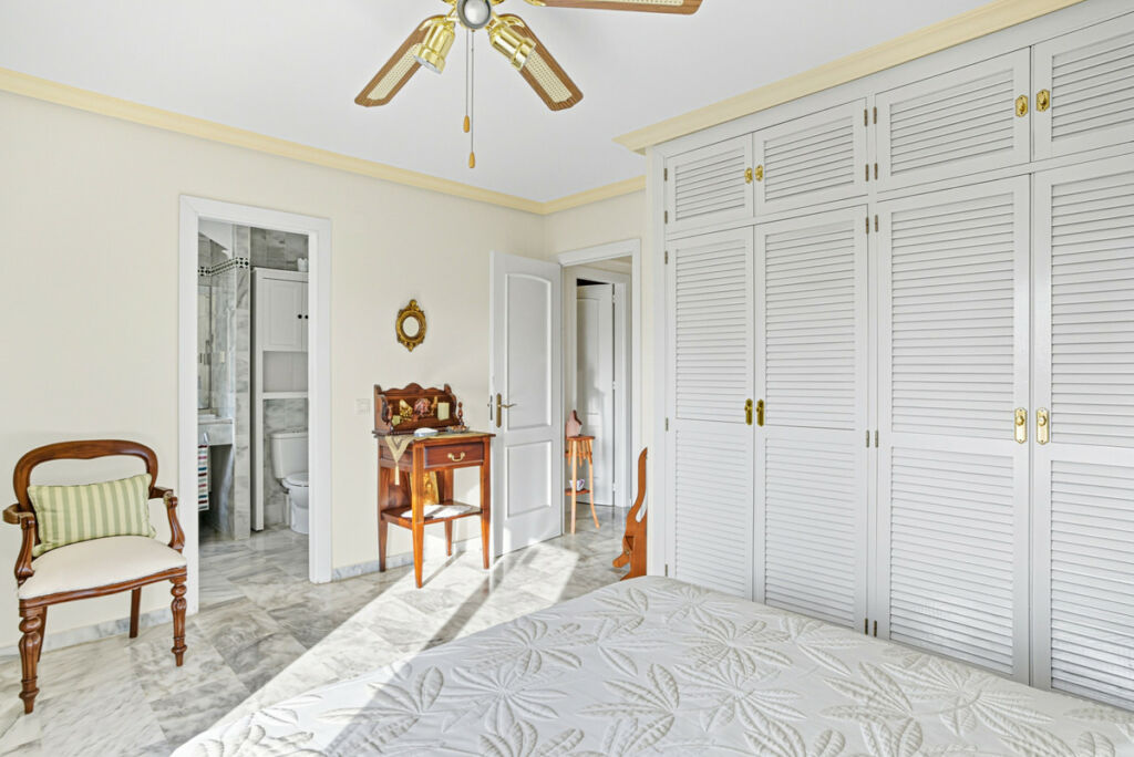 Townhouse The Golden Mile Málaga - image 15