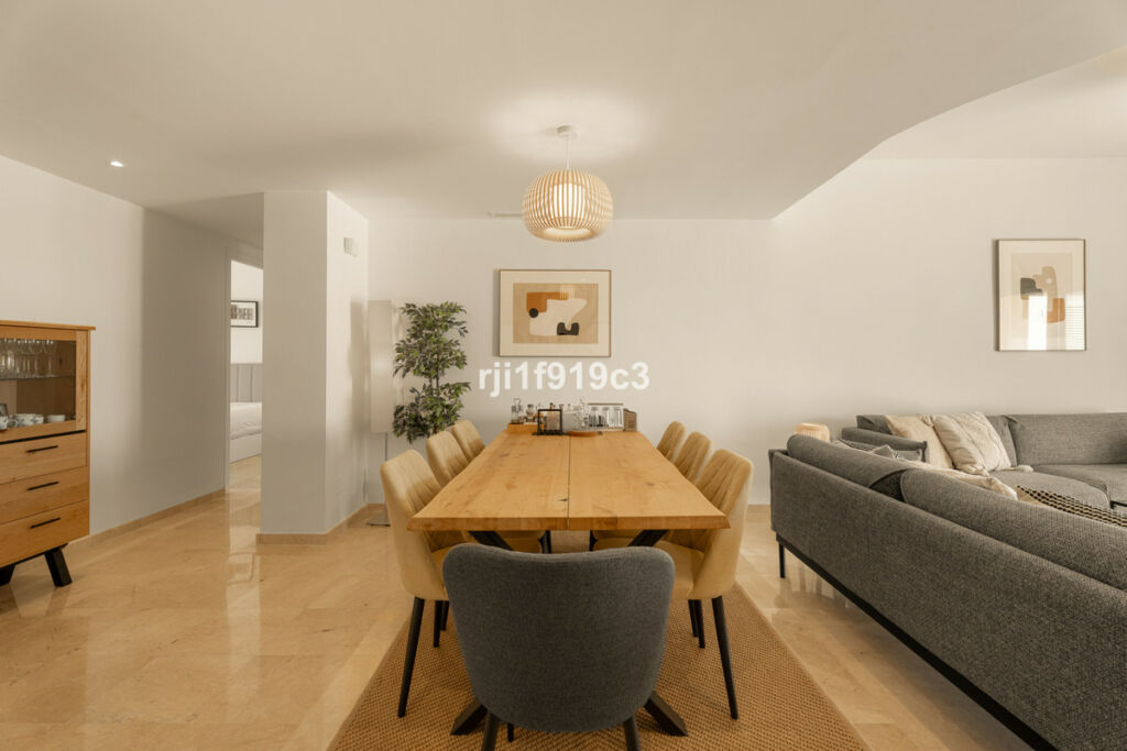 Middle Floor Apartment Elviria Málaga - image 14