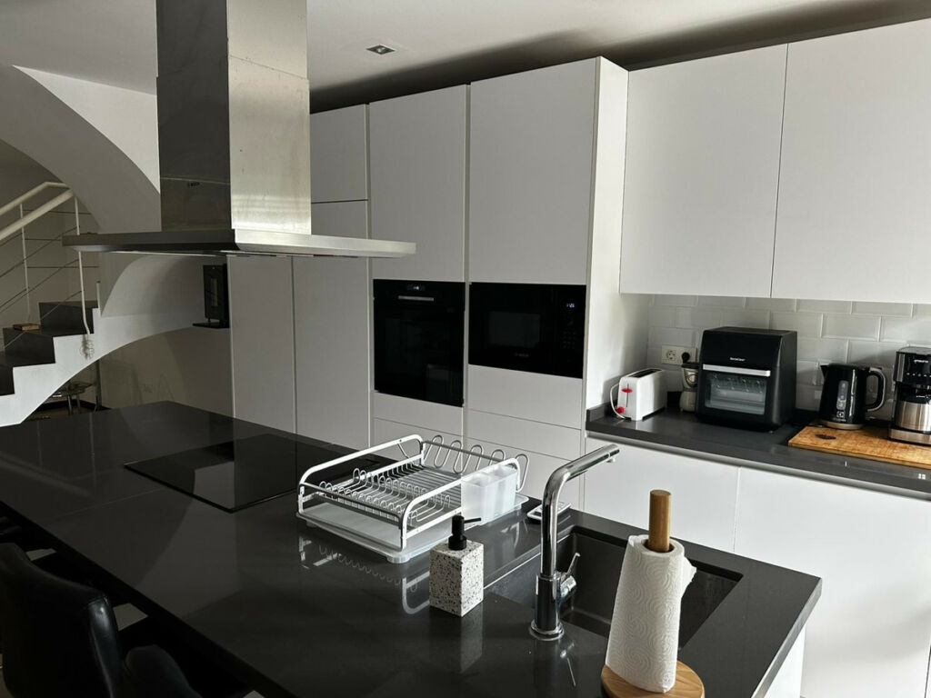 Townhouse Nueva Andalucía Málaga - image 14