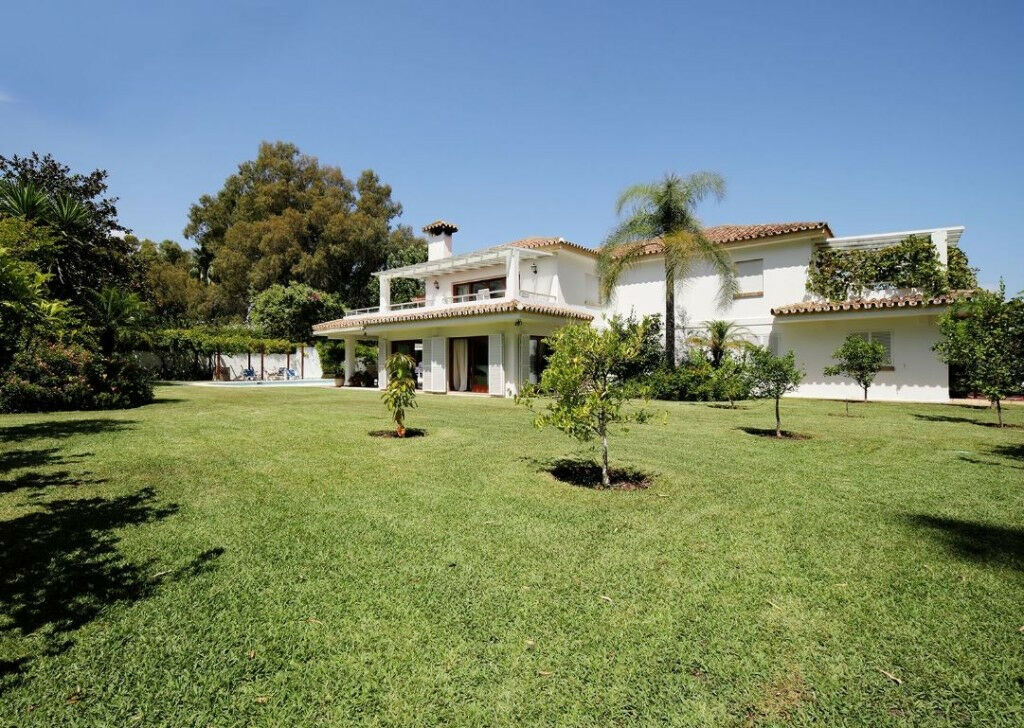 Detached Villa Costalita Málaga - image 14