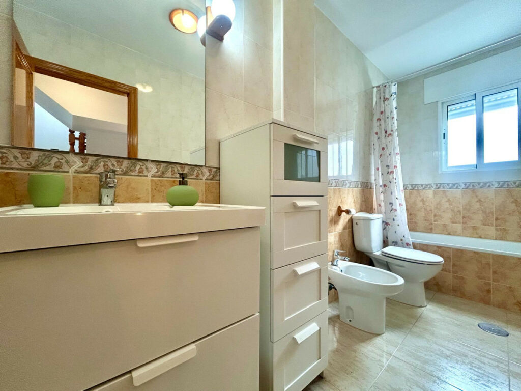 Townhouse Campoamor Alicante - image 14