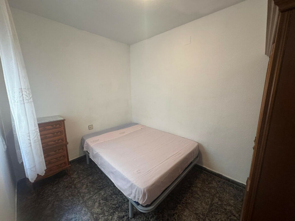 Middle Floor Apartment Torrevieja Alicante - image 14