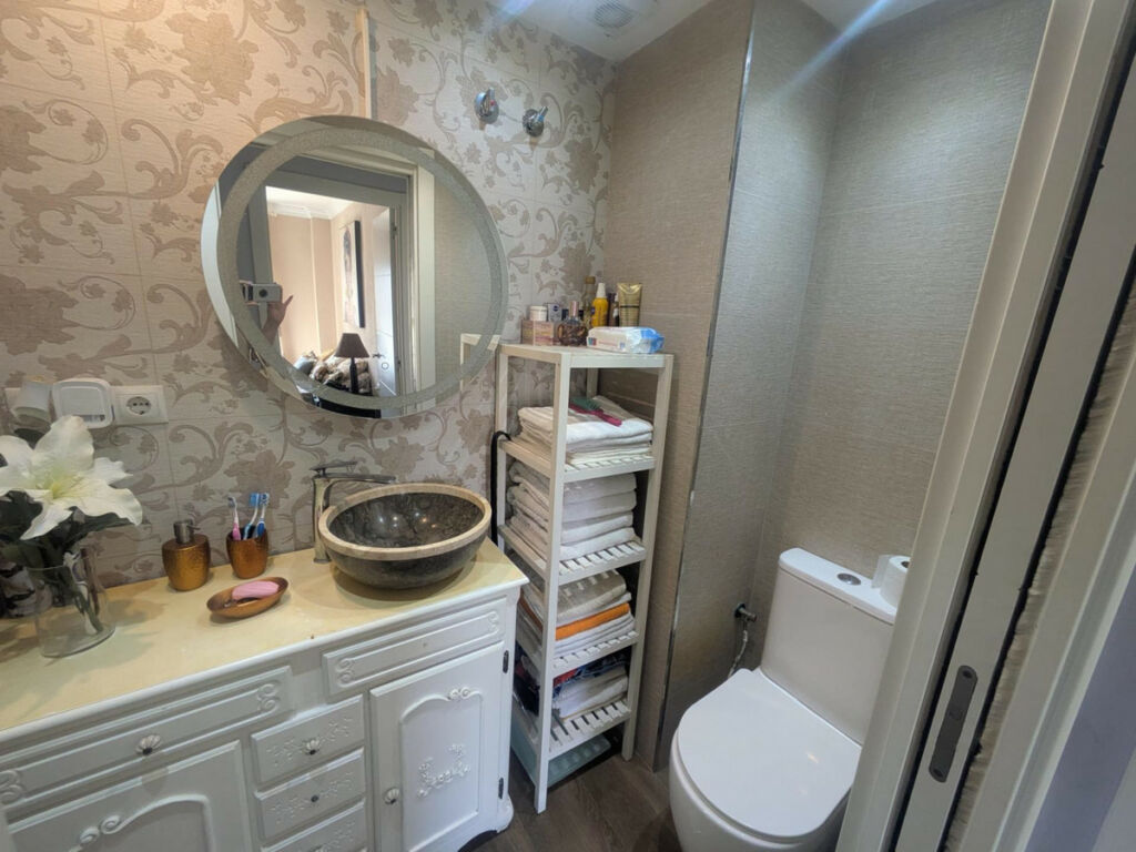 Middle Floor Apartment Benalmadena Málaga - image 14