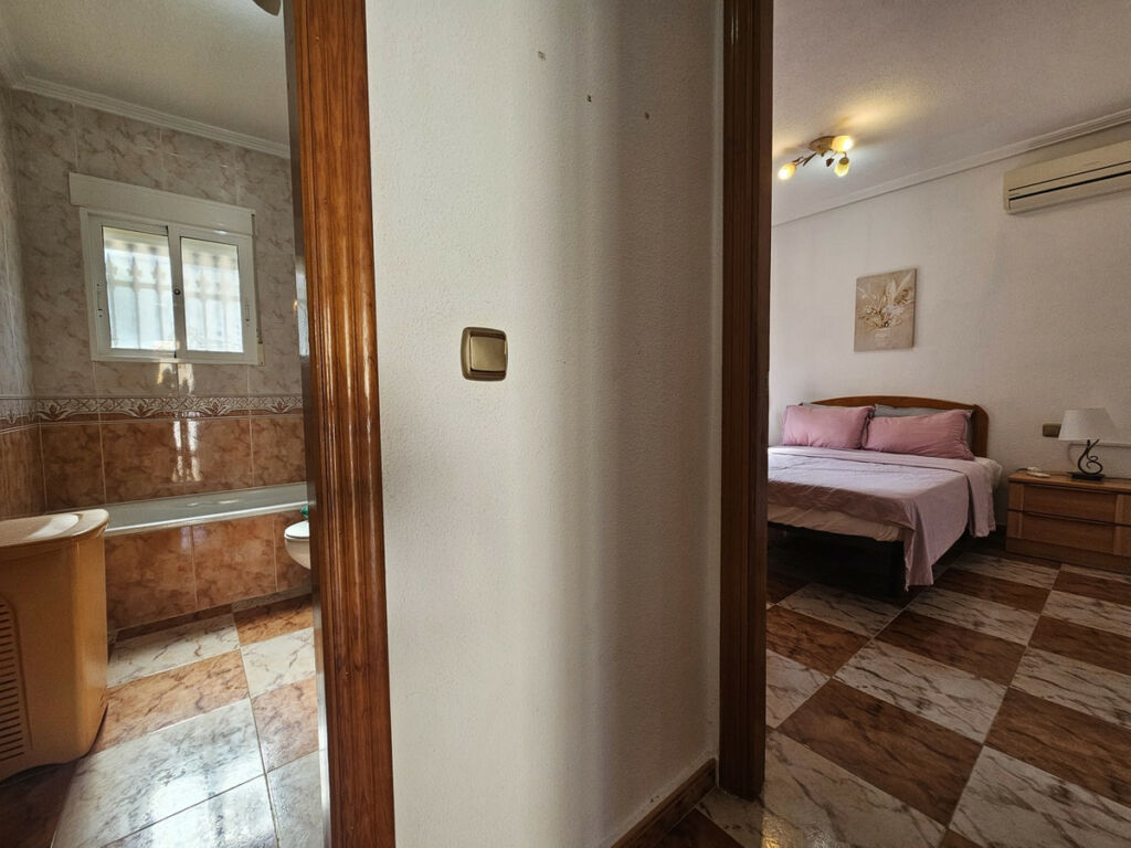 Detached Villa Cabo Roig Alicante - image 14