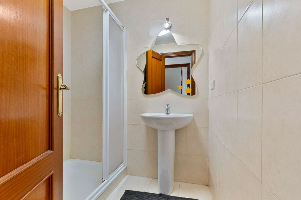 Middle Floor Apartment Fuengirola Málaga - image 14