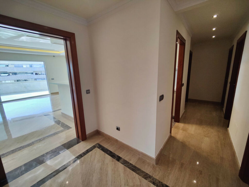 Middle Floor Apartment Marbella Málaga - image 14