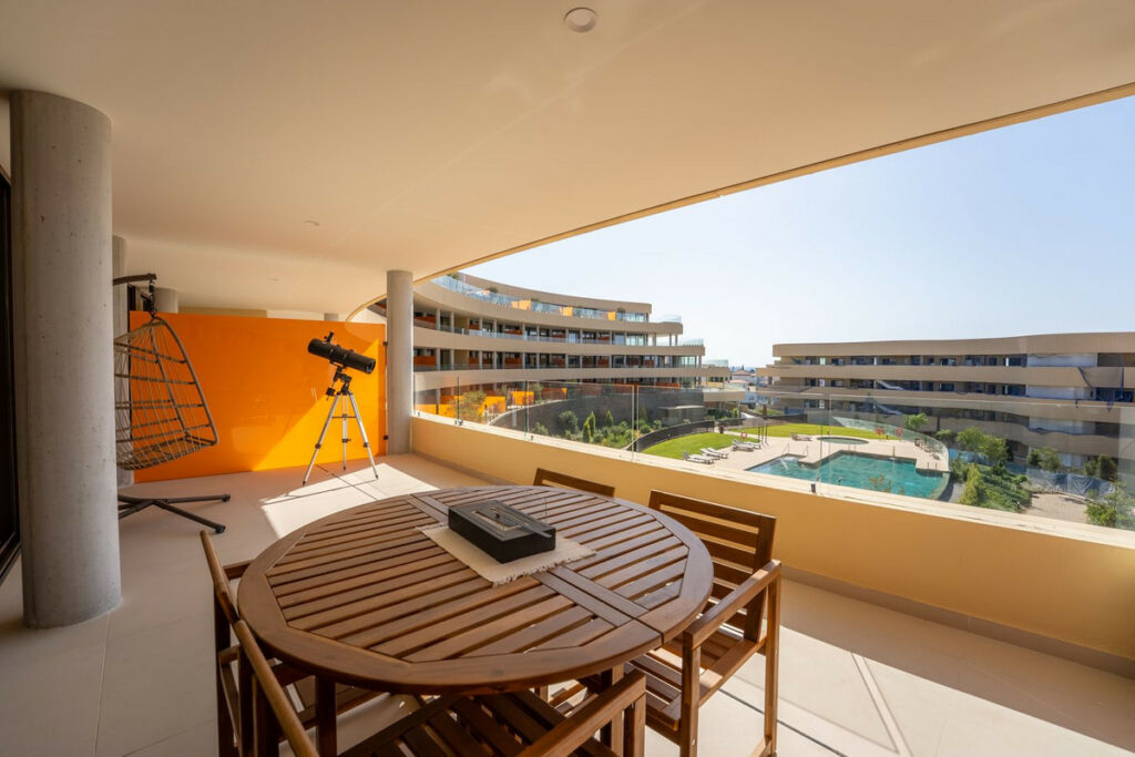 Middle Floor Apartment Higueron Málaga - image 14