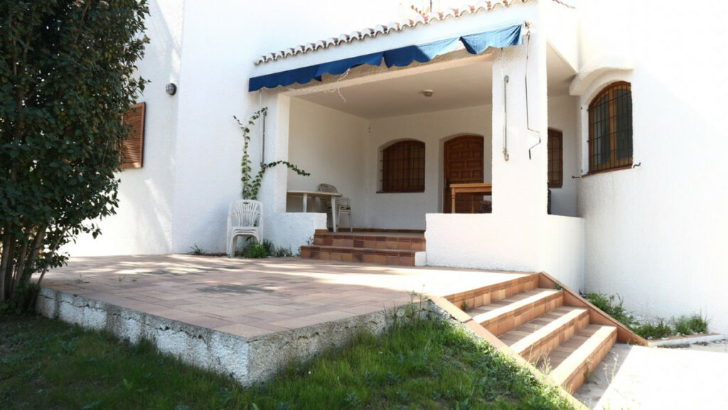Detached Villa La Zenia Alicante - image 14