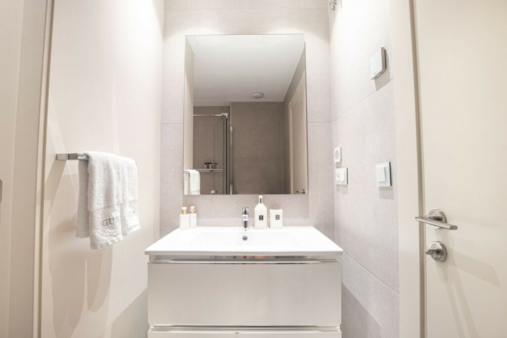Middle Floor Apartment Estepona Málaga - image 14