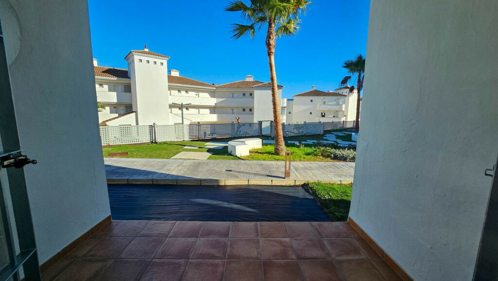 Ground Floor Apartment La Duquesa Málaga - image 14