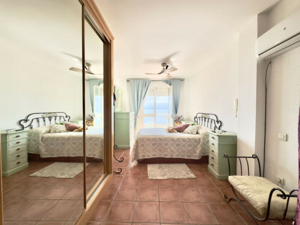 Townhouse Torremolinos Málaga - image 14