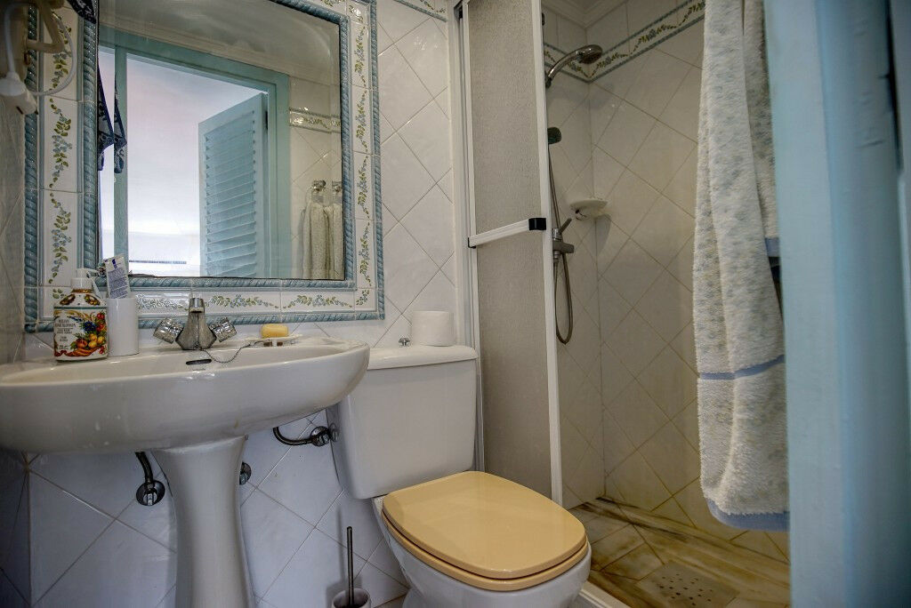 Townhouse Estepona Málaga - image 14