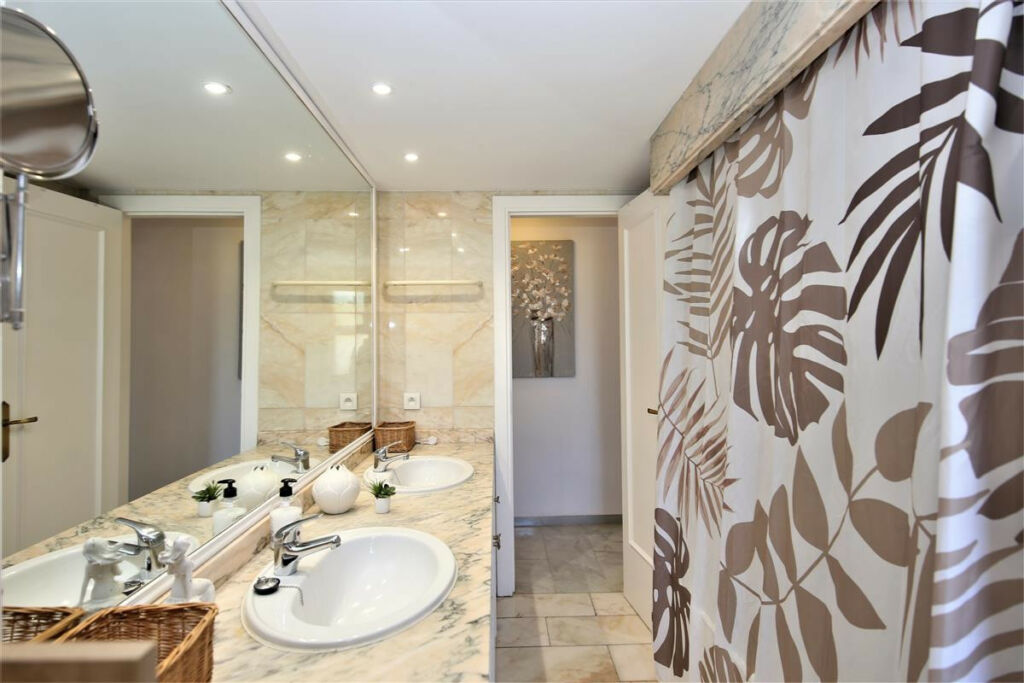 Semi-Detached House Estepona Málaga - image 14