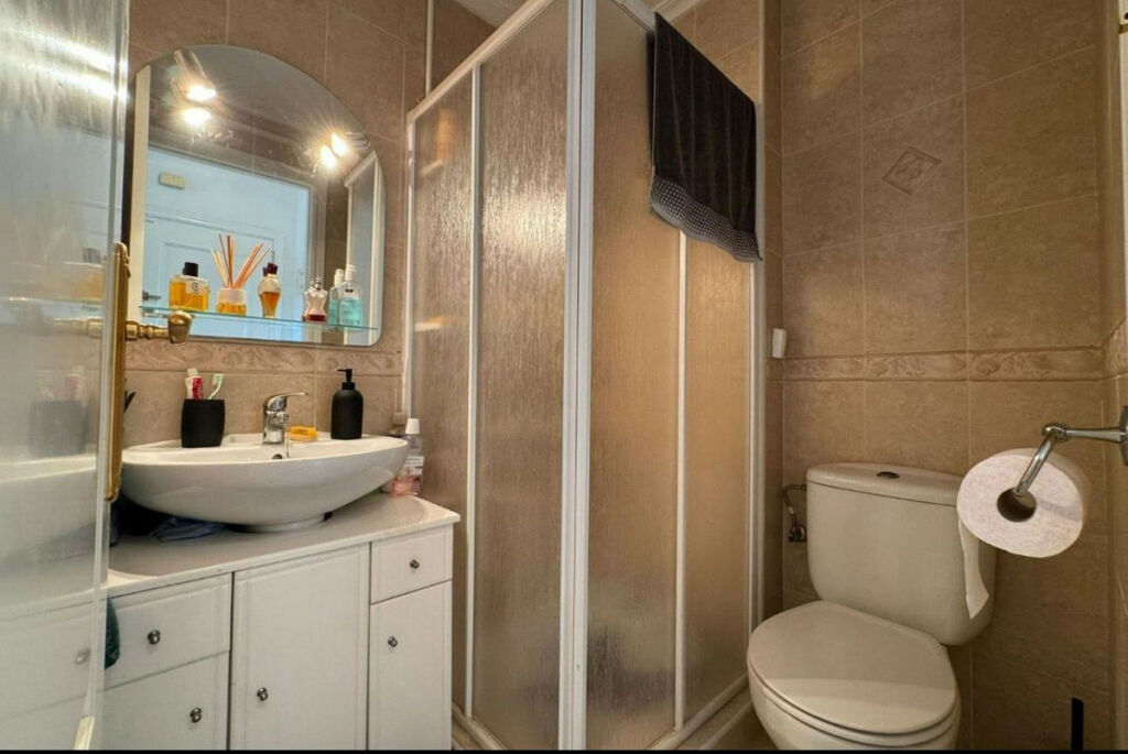 Middle Floor Apartment Villamartin Alicante - image 14