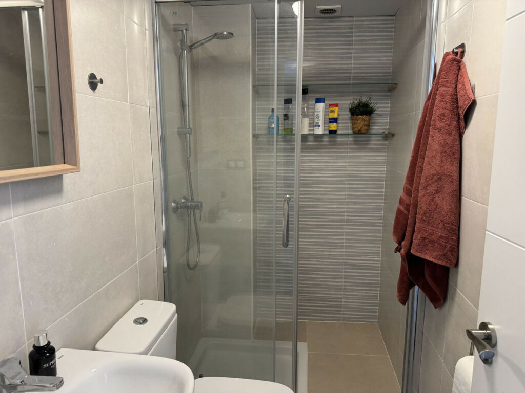 Middle Floor Apartment Fuengirola Málaga - image 14