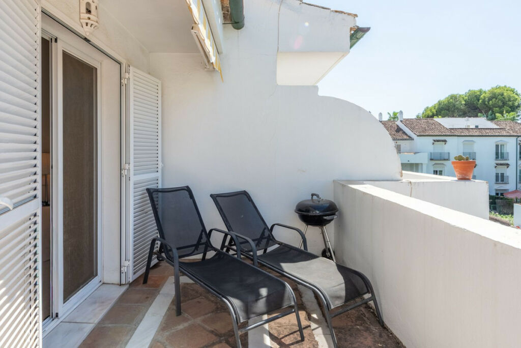 Top Floor Apartment El Presidente Málaga - image 14