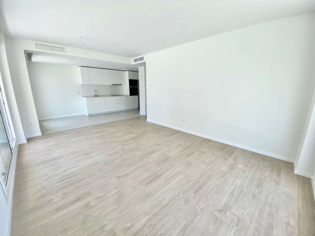 Middle Floor Apartment Nueva Andalucía Málaga - image 14