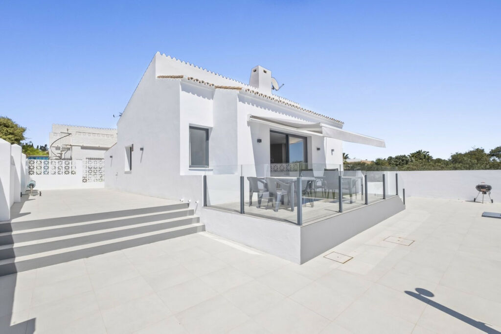 Detached Villa El Faro Málaga - image 14