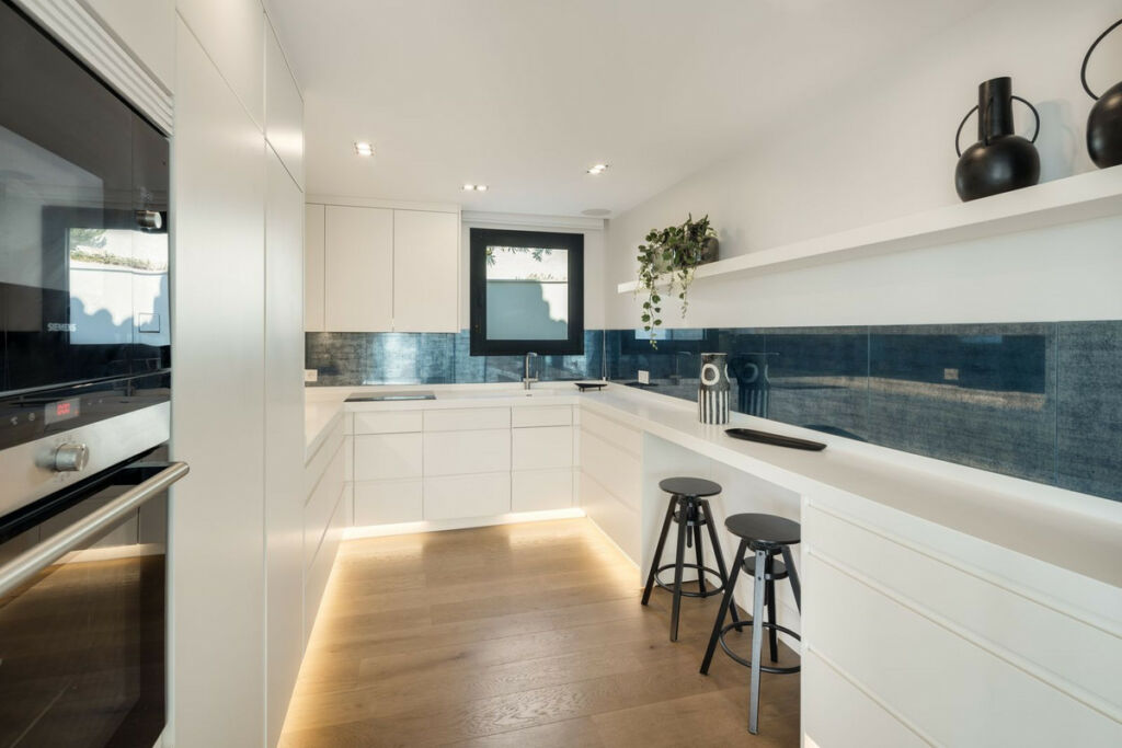 Detached Villa Nueva Andalucía Málaga - zdjęcie 14
