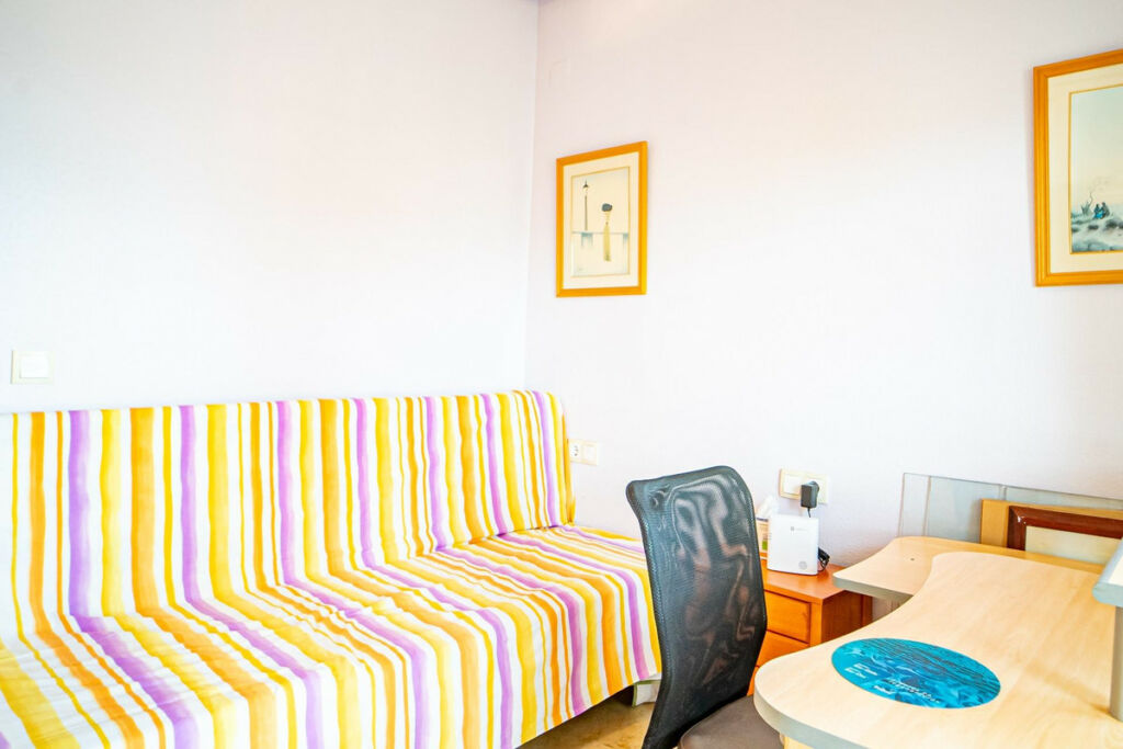 Middle Floor Apartment Benidorm Alicante - image 14