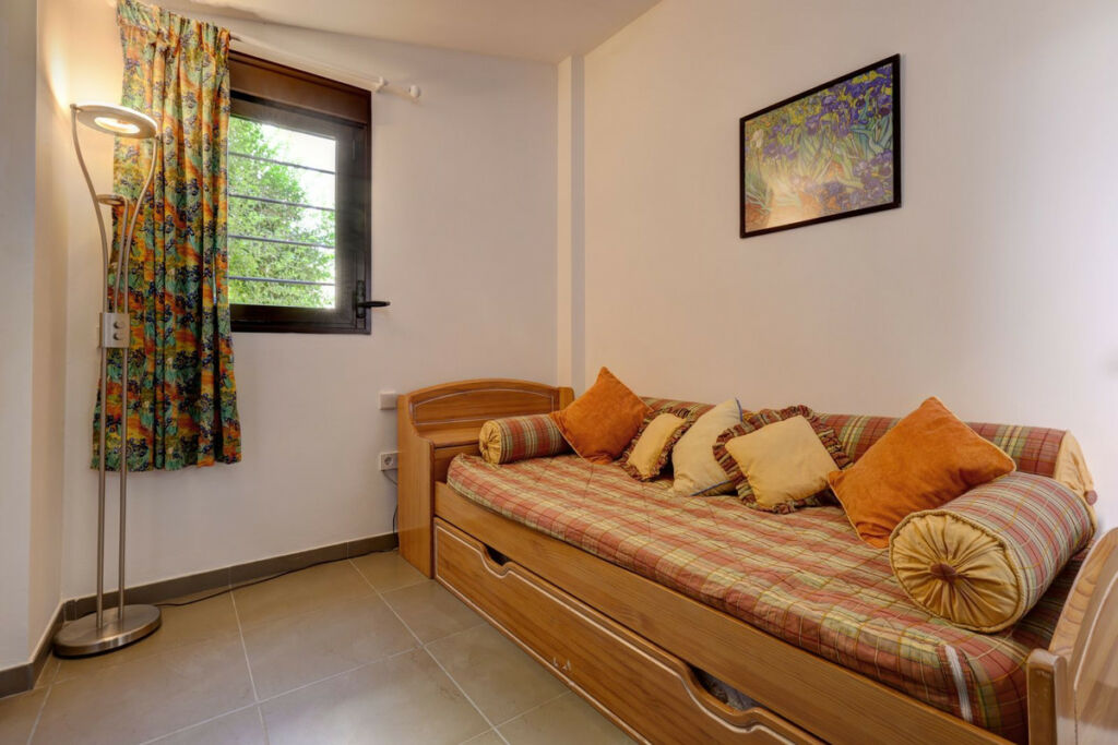 Semi-Detached House Estepona Málaga - image 13