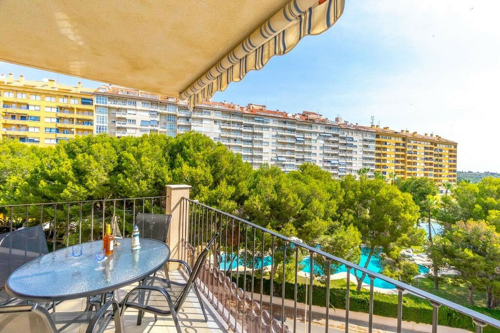 Middle Floor Apartment Campoamor Alicante - image 14