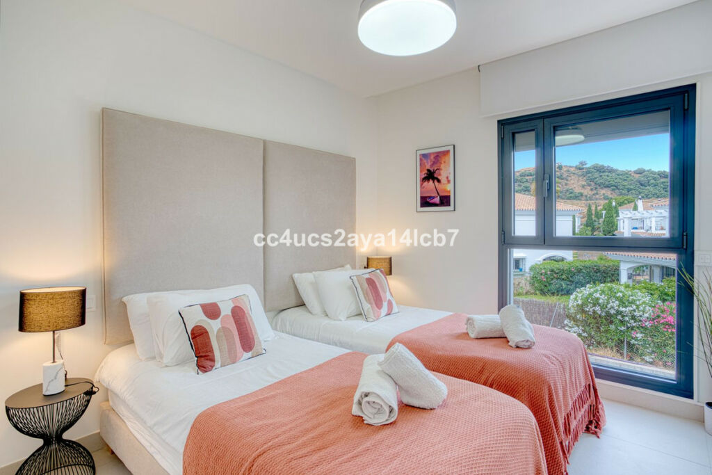 Middle Floor Apartment Calanova Golf Málaga - image 14