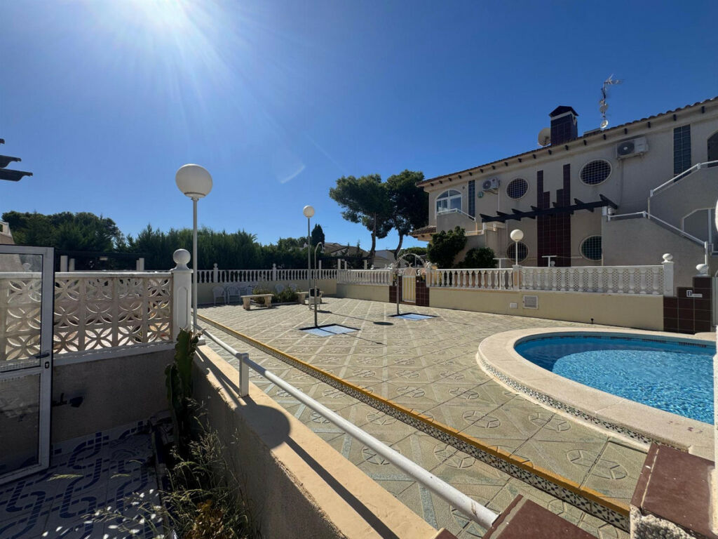 Bungalow Los Altos Alicante - image 14