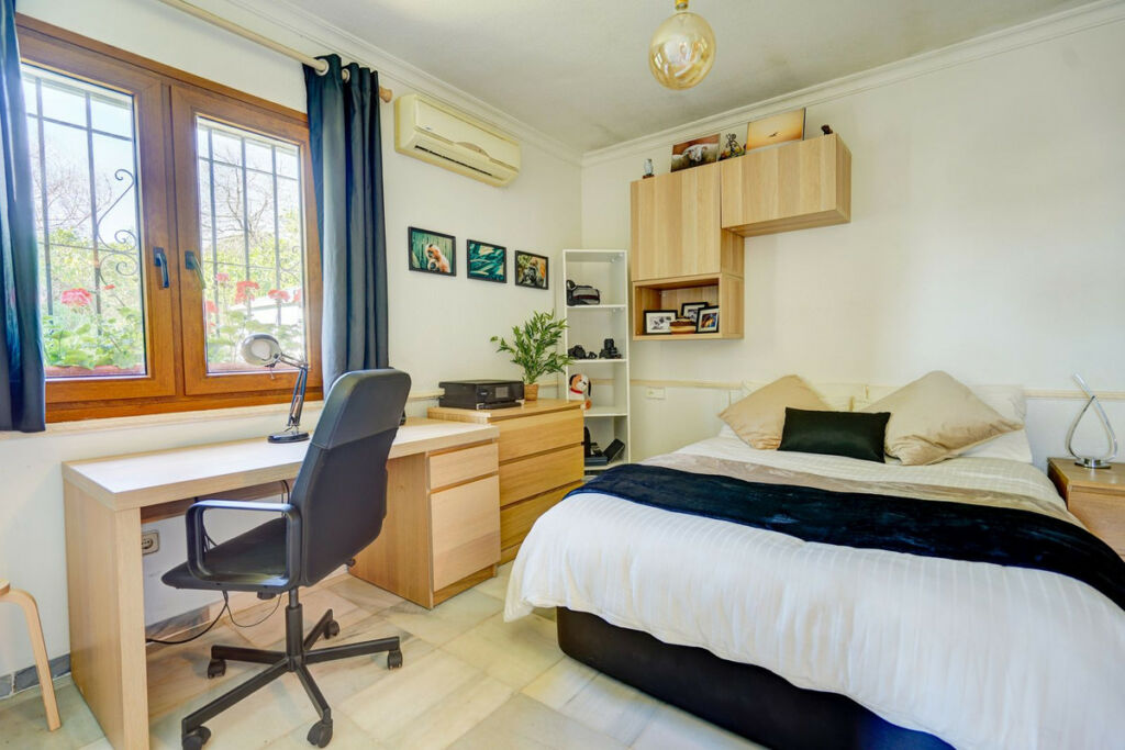 Detached Villa Calahonda Málaga - image 14