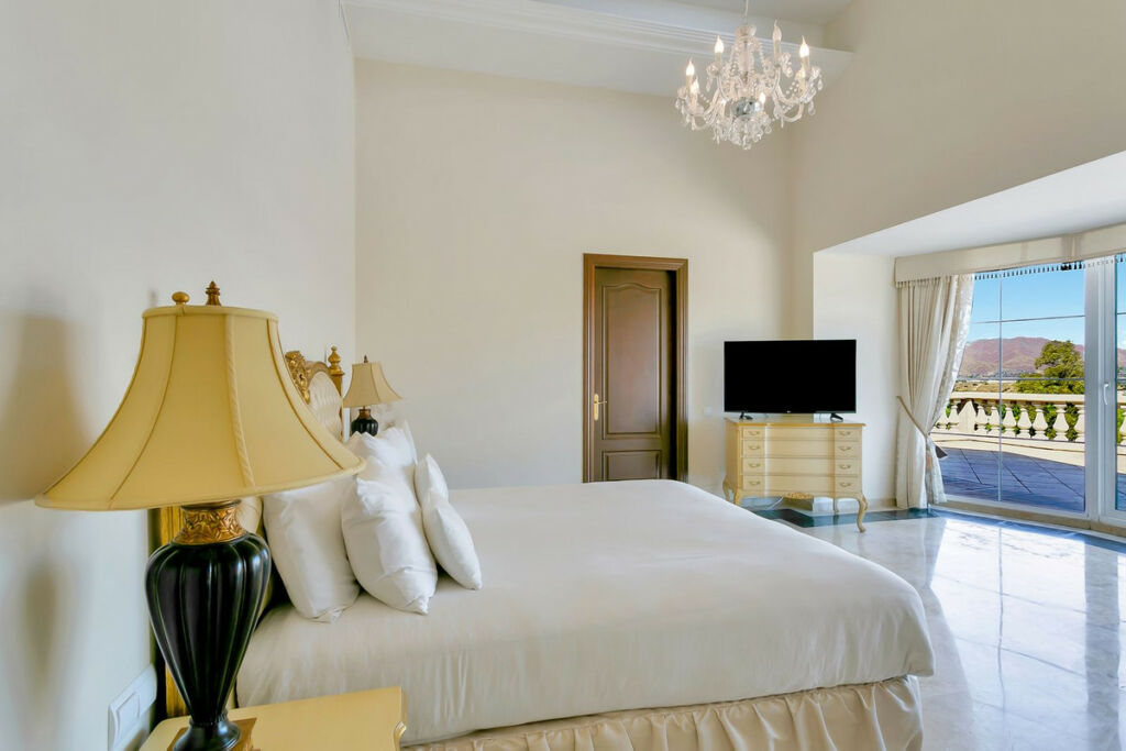 Detached Villa La Cala Golf Málaga - image 14