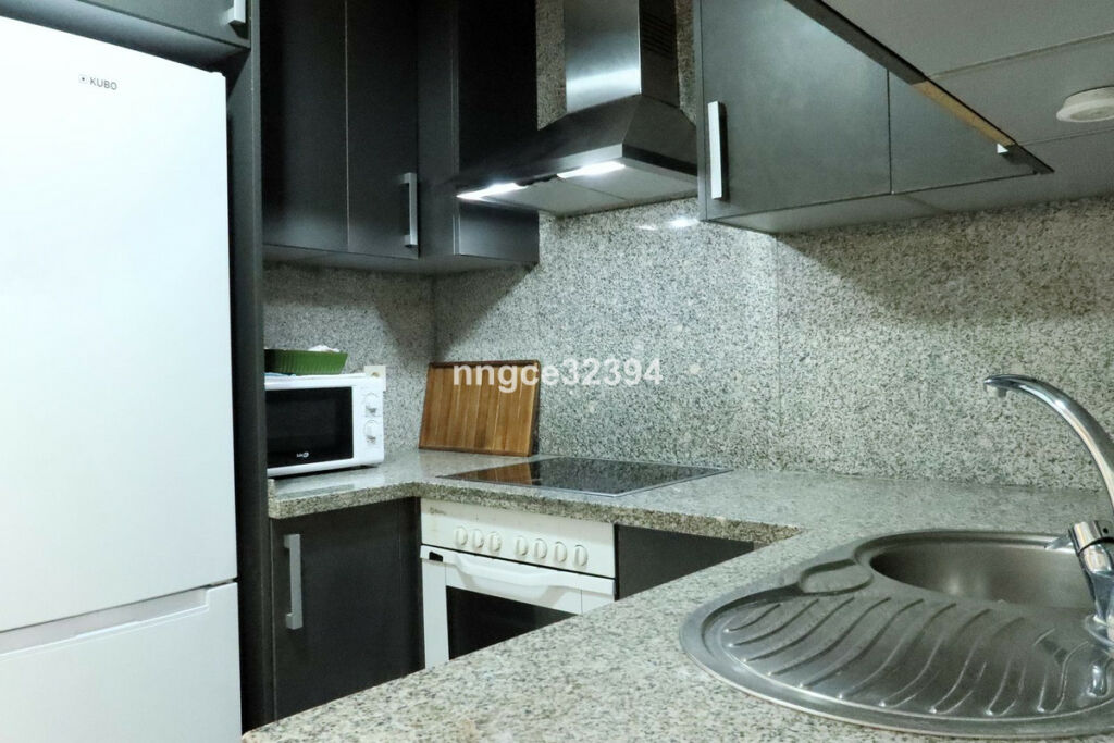 Middle Floor Apartment Estepona Málaga - image 14
