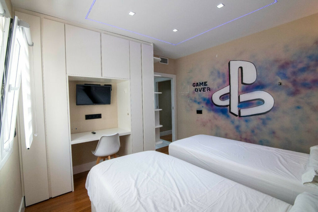 Middle Floor Apartment Puerto Banús Málaga - image 14