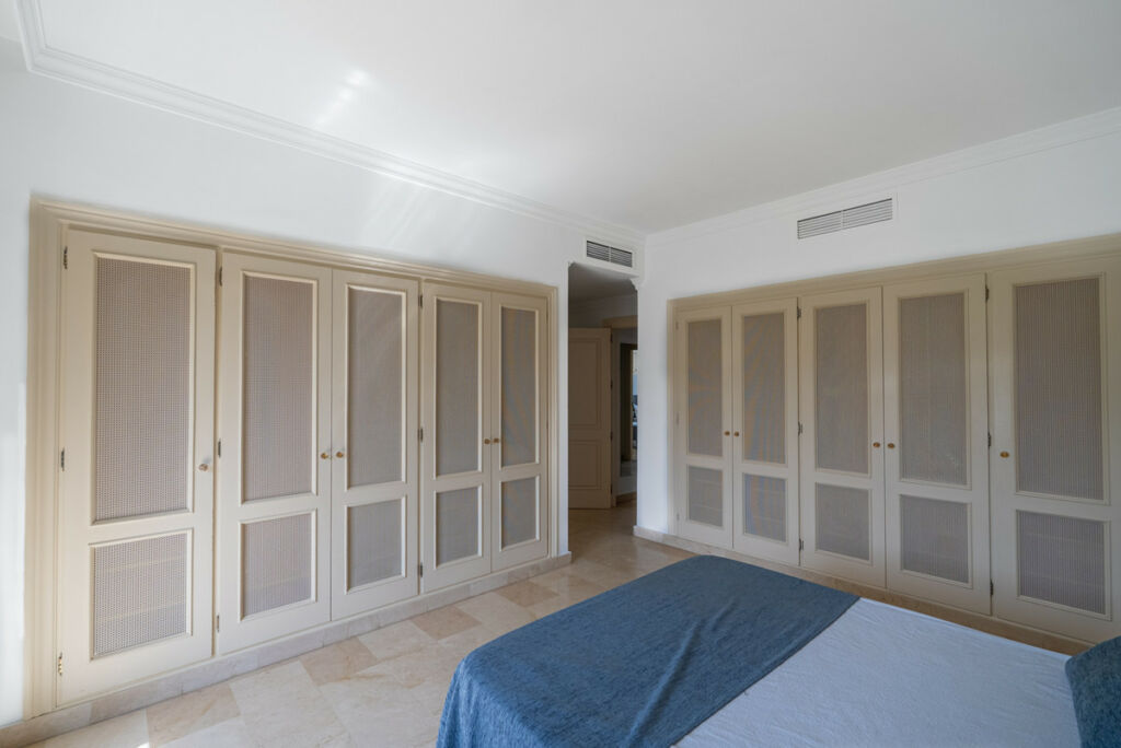 Duplex Nueva Andalucía Málaga - image 14