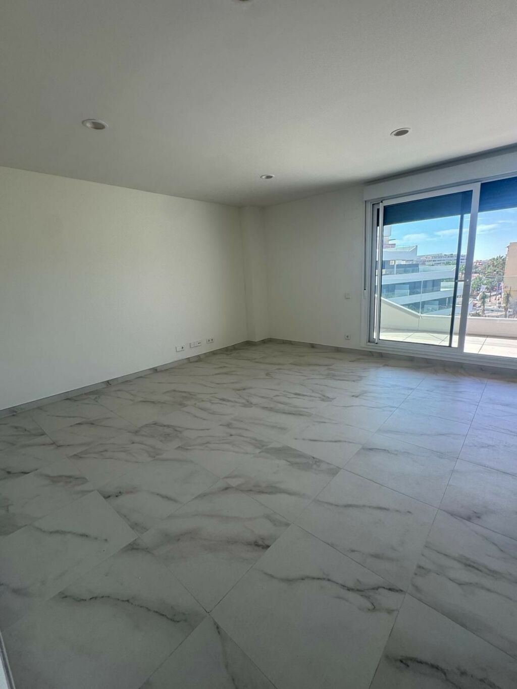 Middle Floor Apartment Estepona Málaga - image 14
