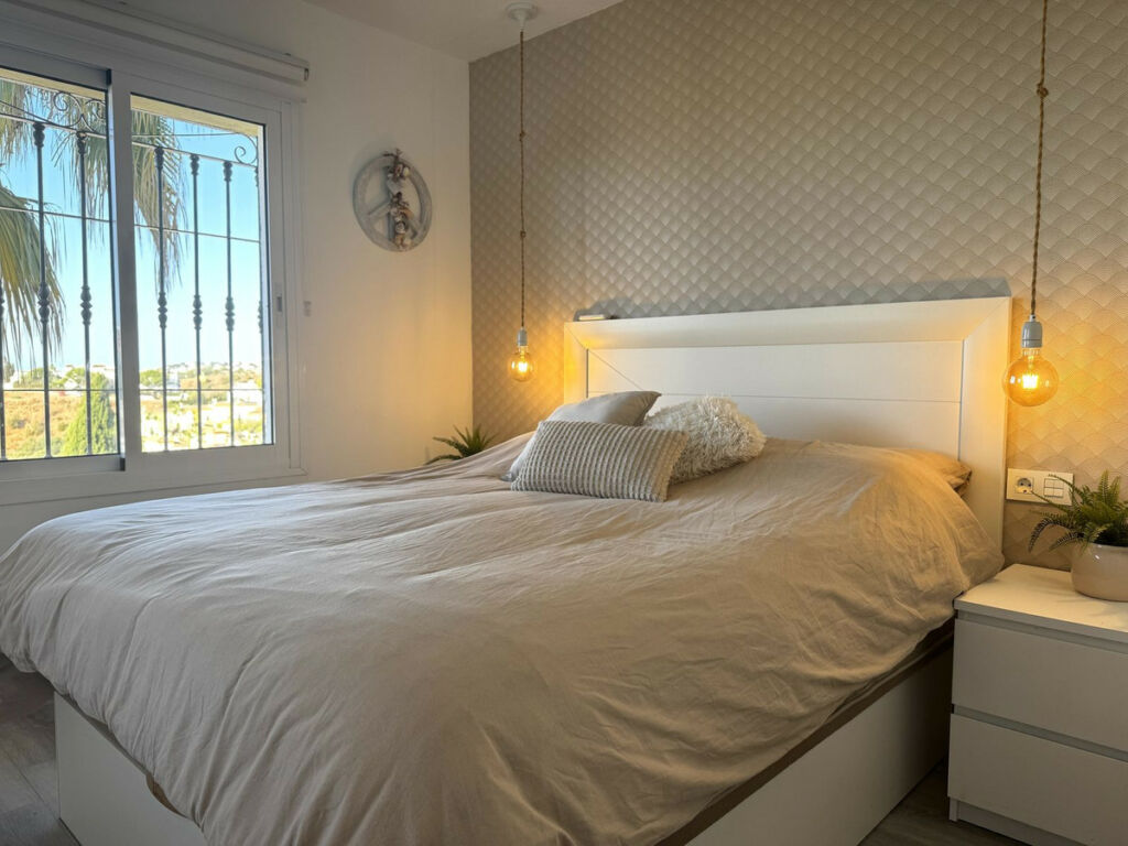 Middle Floor Apartment Riviera del Sol Málaga - image 14