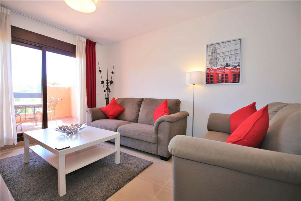 Middle Floor Apartment Estepona Málaga - image 15