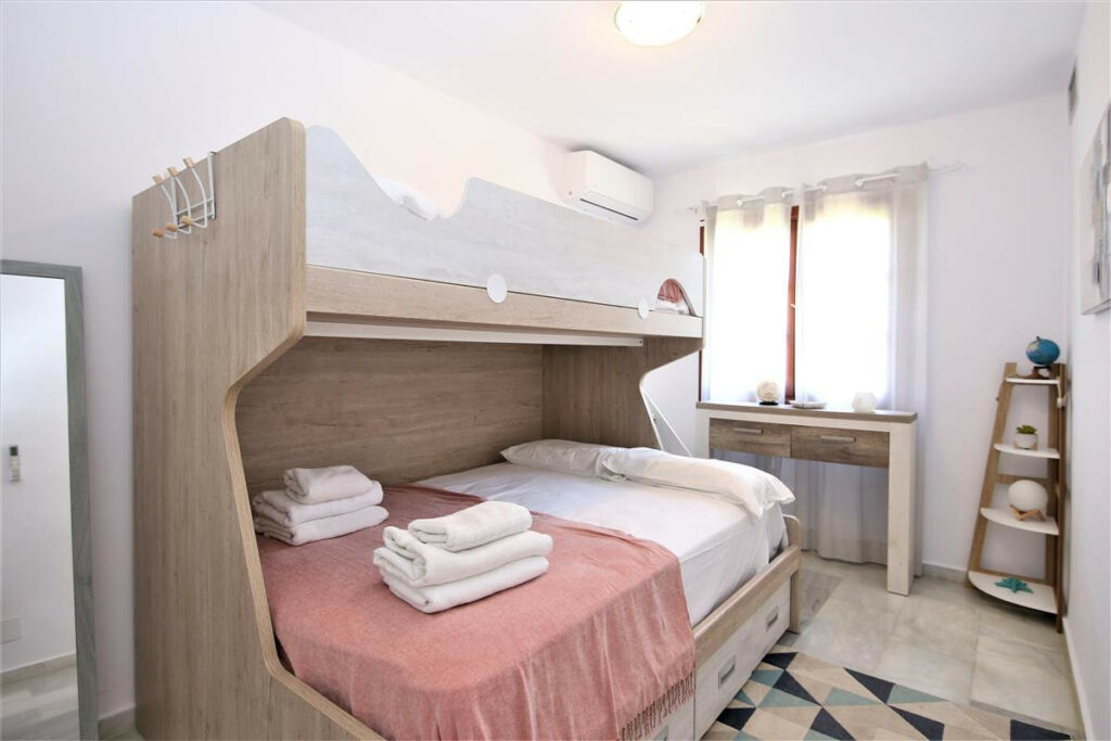 Semi-Detached House Estepona Málaga - image 15