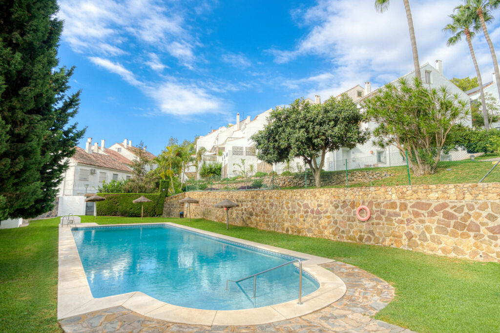 Townhouse The Golden Mile Málaga - image 16
