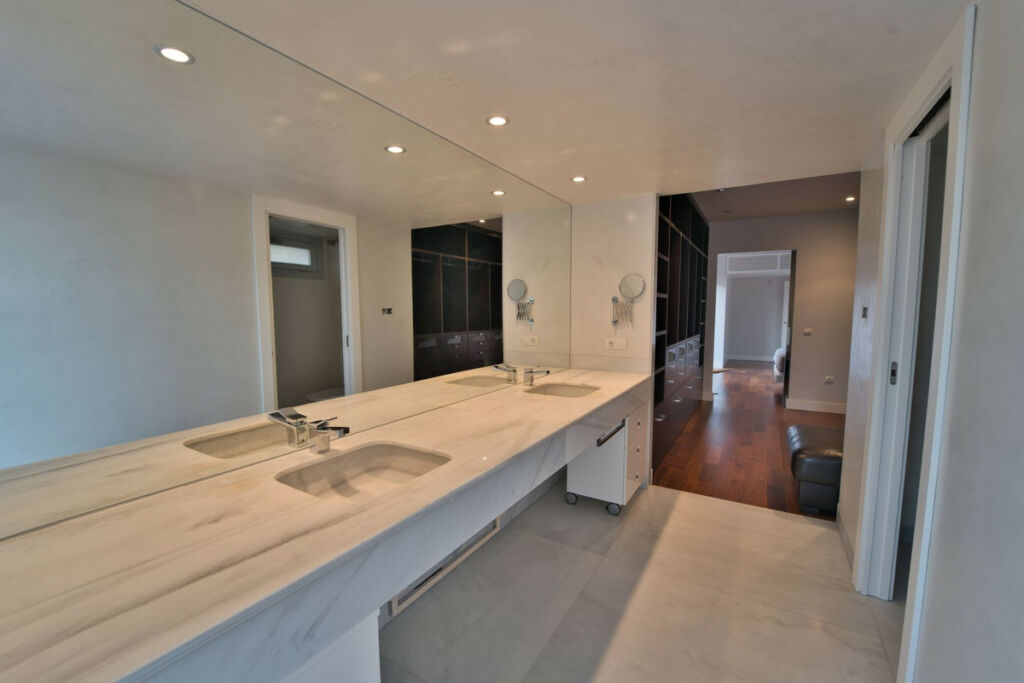Detached Villa Puerto de la Torre Málaga - image 15