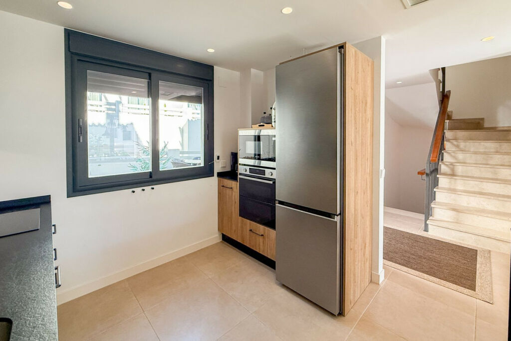 Townhouse El Paraiso Málaga - image 15