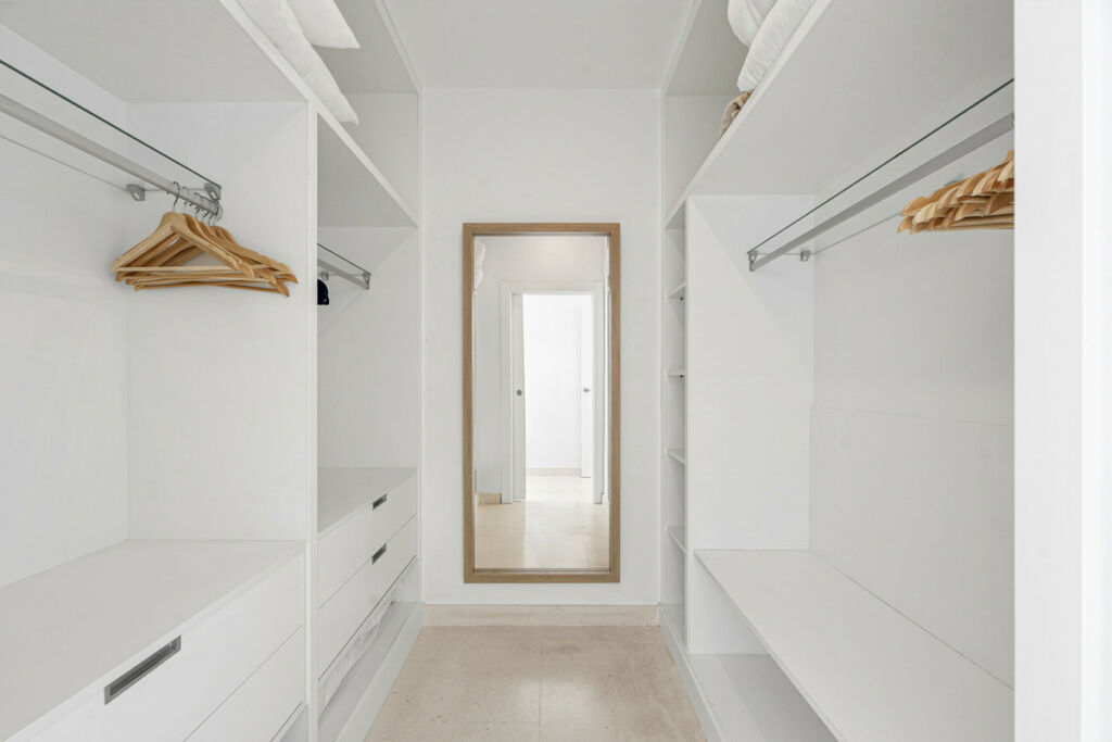 Semi-Detached House Cabopino Málaga - image 15